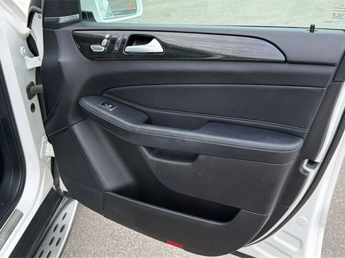 Used 2018 Mercedes-Benz GLE 350 image 45