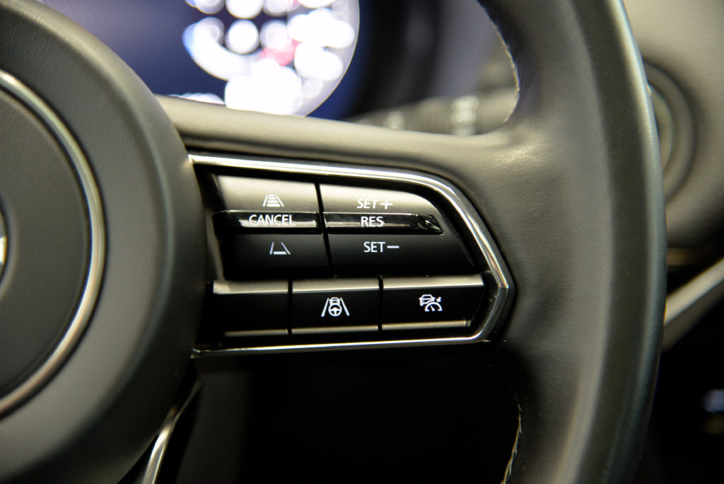 Certified 2025 MAZDA CX-70 Plug-In Hybrid w/ Premium Pkg AWD/4WD image 23