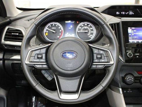 Used 2023 Subaru Forester Premium image 7