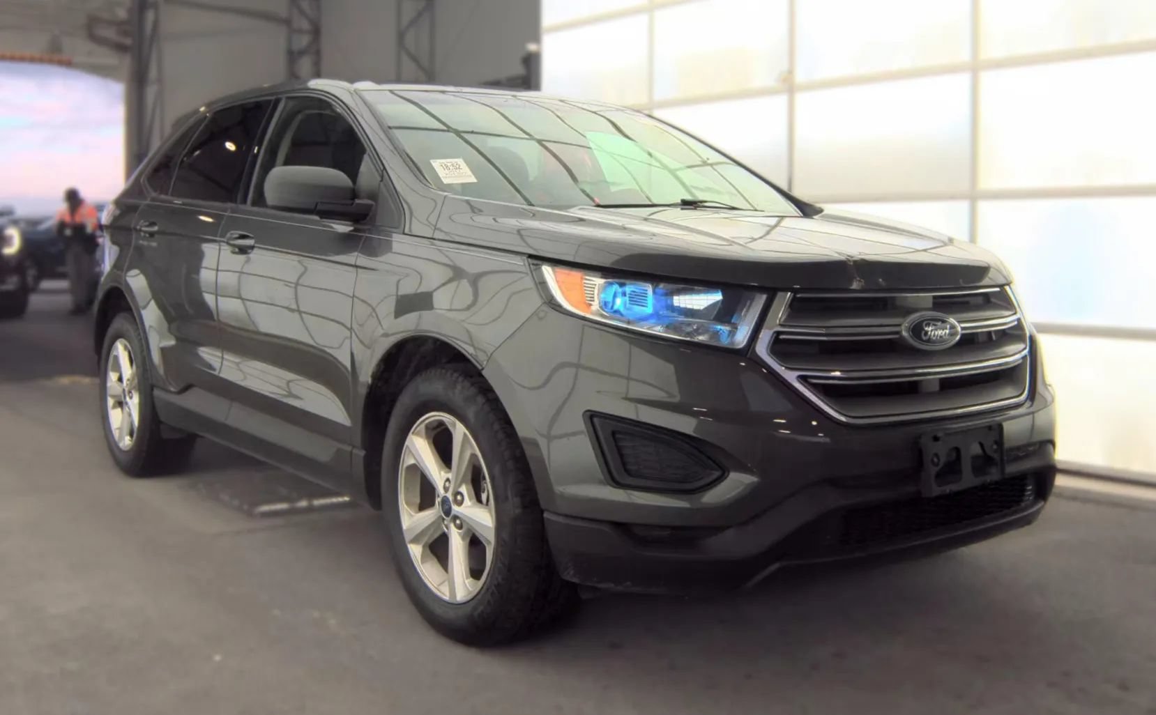 Used 2017 Ford Edge SE AWD/4WD image 1