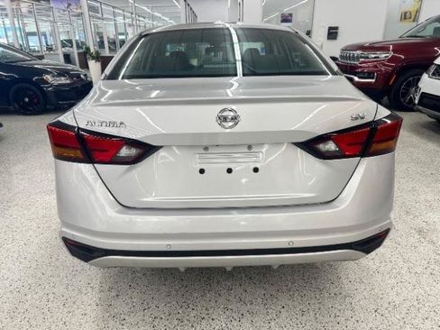 Used 2021 Nissan Altima 2.5 SV FWD image 6