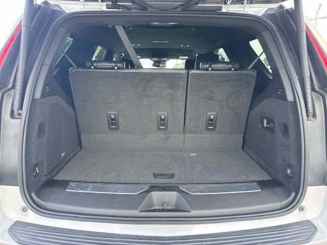 Used 2022 Cadillac Escalade Luxury RWD image 12