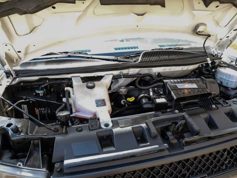 Used 2020 Chevrolet Express 2500 w/ Driver Convenience Package image 36