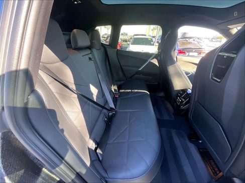 Used 2025 BMW iX xDrive50 image 29