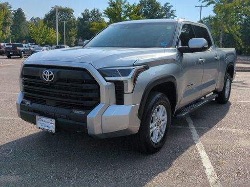 Used 2023 Toyota Tundra SR5 w/ SR5 Premium Package AWD/4WD image 8