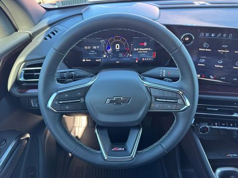 New 2026 Chevrolet Traverse Z71 w/ LPO, Floor Liner Package image 7