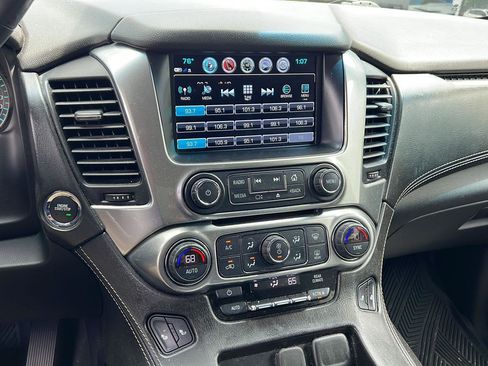 Used 2019 Chevrolet Tahoe LT RWD image 17