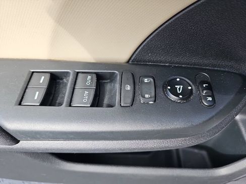 Used 2016 Honda Civic LX image 25