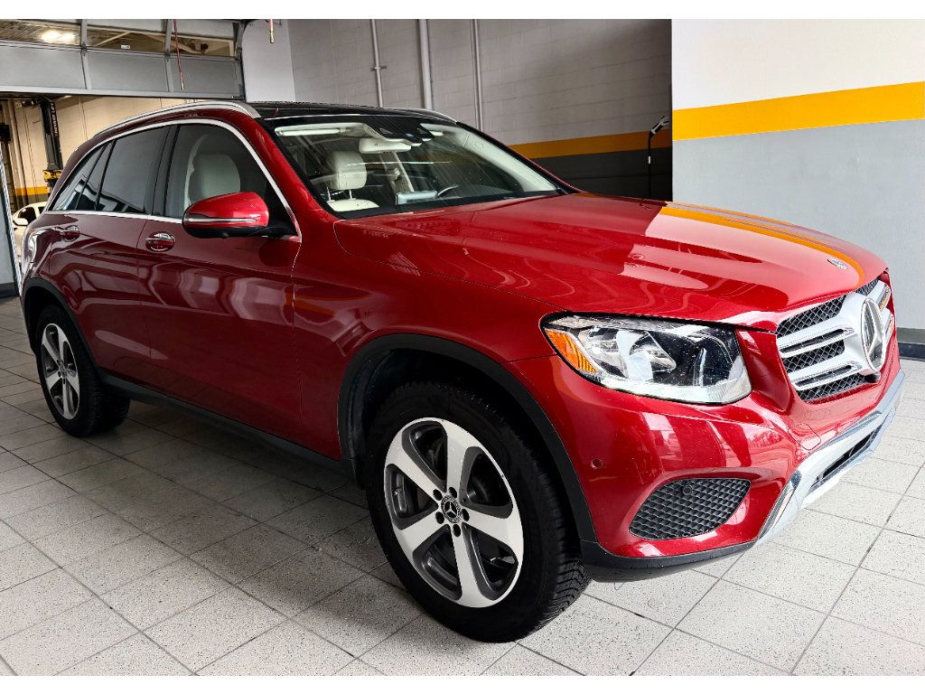 Used 2019 Mercedes-Benz GLC 300 4MATIC image 12