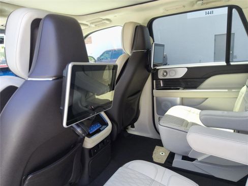 Used 2023 Lincoln Navigator Black Label image 26