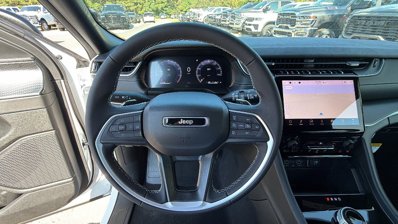 New 2027 Jeep Grand Cherokee Laredo RWD image 23