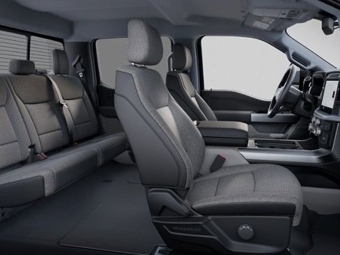 New 2025 Ford F150 XLT w/ Equipment Group 303A High image 32