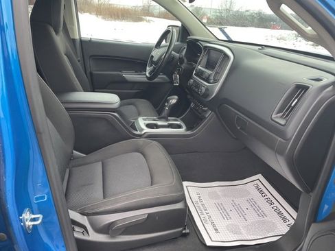 Used 2022 Chevrolet Colorado LT w/ Safety Package image 22