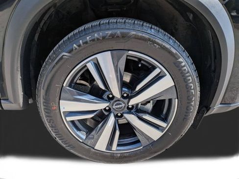Used 2026 Nissan Rogue SL AWD/4WD image 12