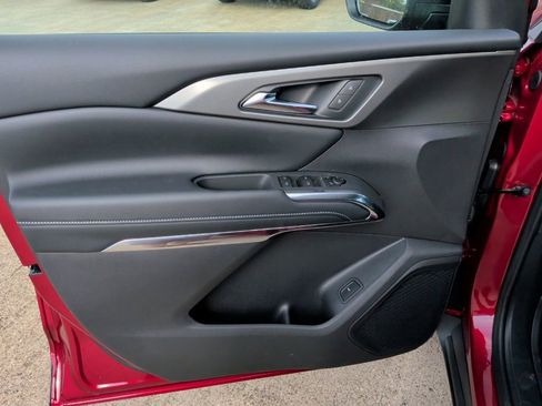 New 2026 Chevrolet Traverse LT image 10