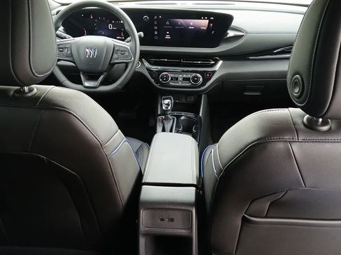 Used 2025 Buick Envista Sport Touring FWD image 64