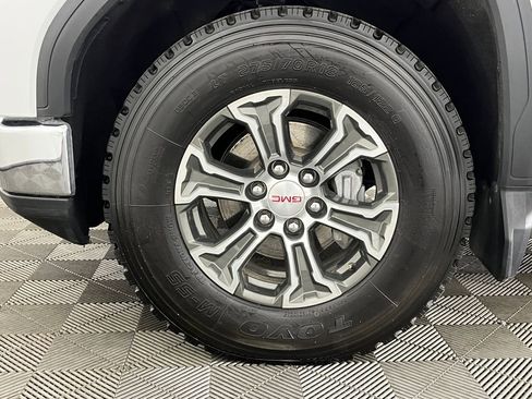 Used 2024 GMC Sierra 1500 SLE w/ X31 Off-Road Package image 20