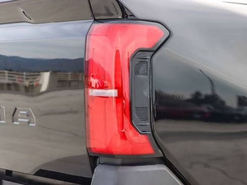 Used 2024 Toyota Tacoma SR image 9