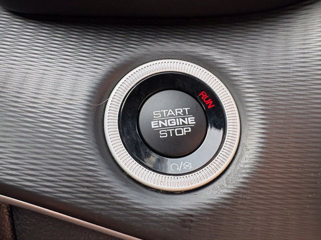 Used 2023 Jeep Grand Cherokee L Laredo AWD/4WD image 17