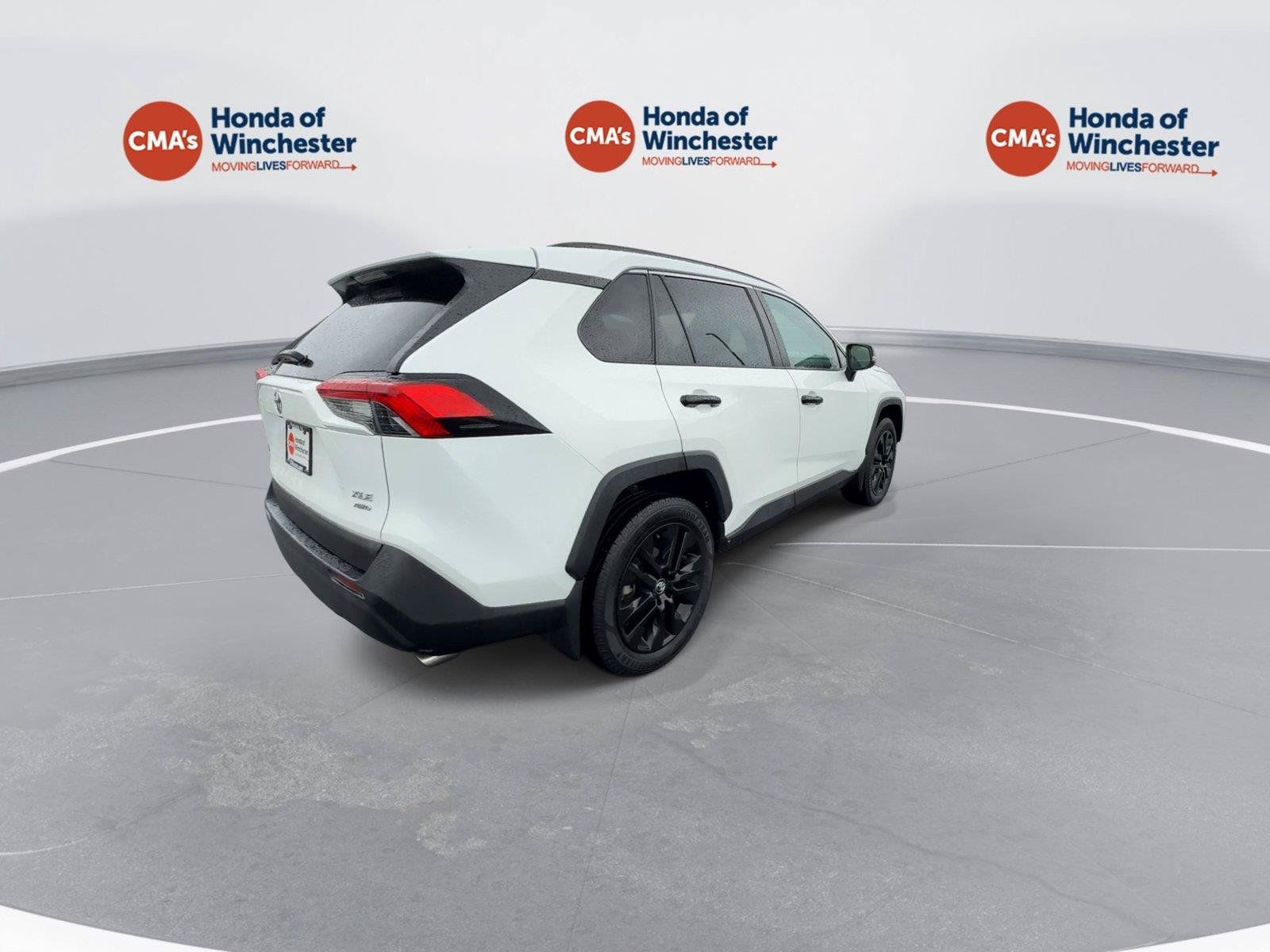 Used 2020 Toyota RAV4 XLE Premium AWD/4WD image 8
