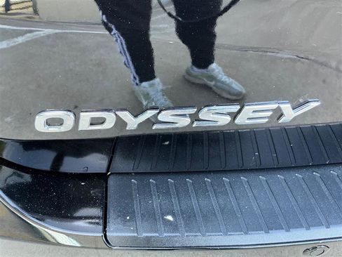 Used 2018 Honda Odyssey Touring image 23