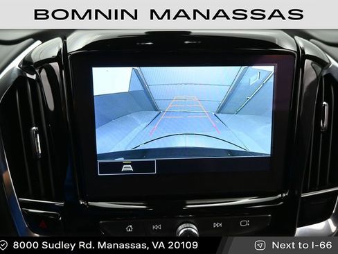 Used 2023 Chevrolet Traverse LT AWD/4WD image 17