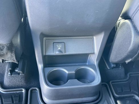 Used 2023 Toyota Sienna XSE image 17