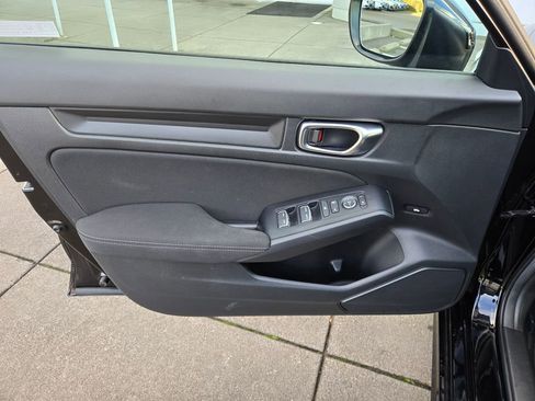 Used 2025 Honda Civic Sport image 11