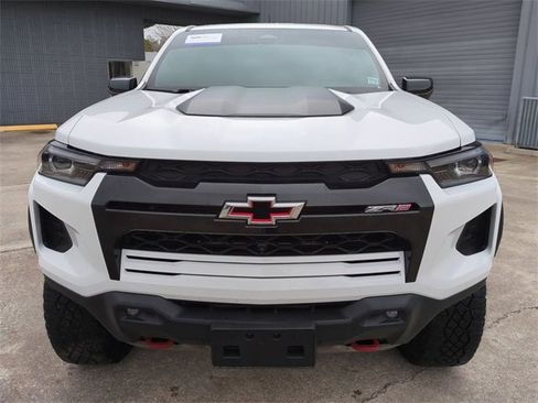 Used 2023 Chevrolet Colorado ZR2 w/ ZR2 Convenience Package III image 9