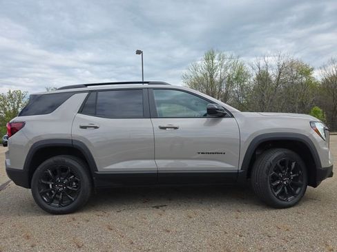 New 2026 GMC Terrain Elevation w/ Elevation Premium Package image 17