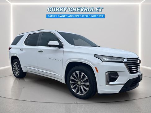 Used 2023 Chevrolet Traverse Premier image 1