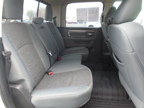 Used 2018 RAM 1500 Big Horn image 32