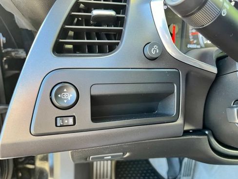 Used 2017 Chevrolet Corvette Stingray Coupe w/ 1LT RWD image 41
