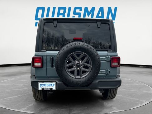 Used 2024 Jeep Wrangler Sport S image 5