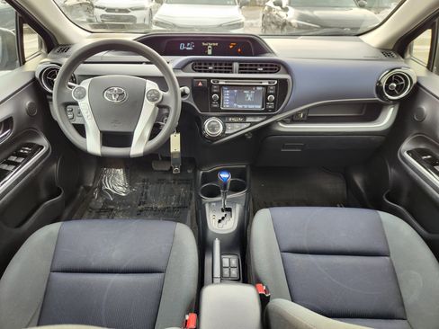 Used 2016 Toyota Prius C Two image 8