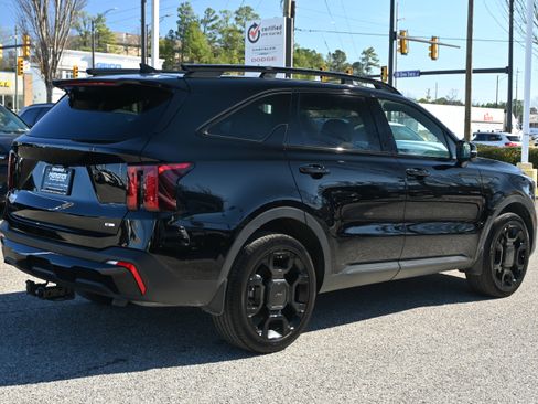 Used 2026 Kia Sorento SX Prestige w/ Olive Brown Leather Package image 18