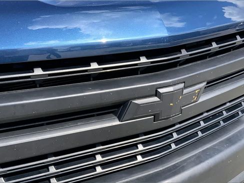 Used 2022 Chevrolet Silverado 1500 LT AWD/4WD image 46