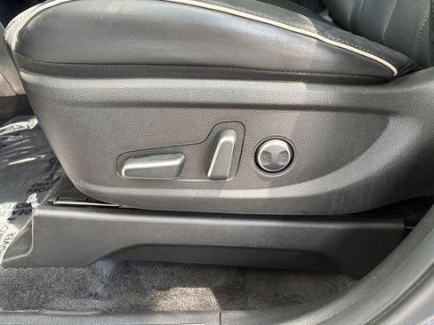 Used 2025 Hyundai Palisade SEL FWD image 19