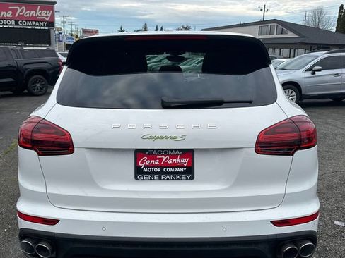 Used 2015 Porsche Cayenne S w/ Premium Plus Package image 4