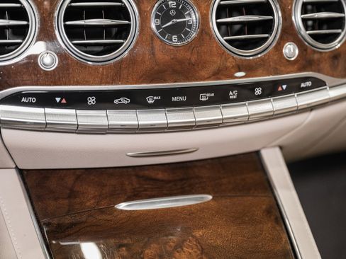 Used 2015 Mercedes-Benz S 550 4MATIC Sedan image 38