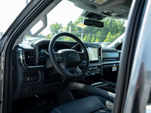 New 2026 Ford F250 Lariat w/ Lariat Premium Package image 13