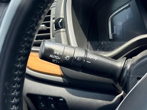 Used 2021 Honda CR-V Touring image 23