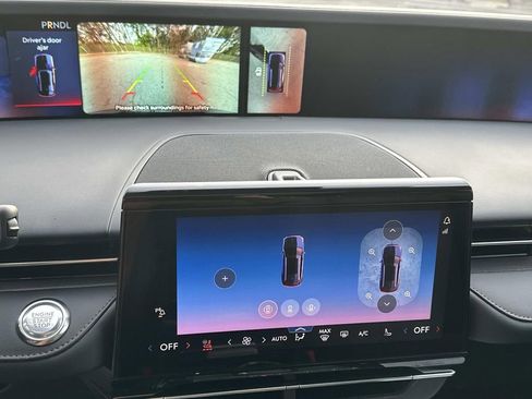 New 2026 Lincoln Nautilus Premier w/ Equipment Group 102A image 30