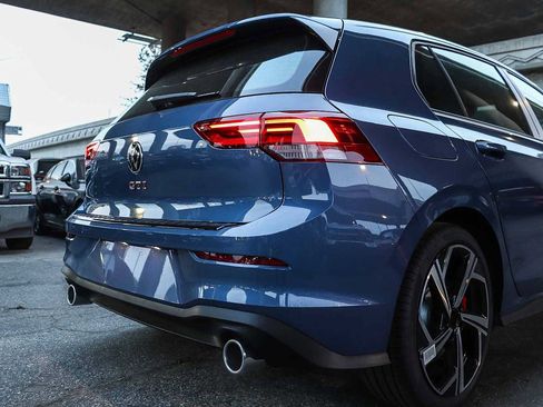 New 2026 Volkswagen GTI SE image 9