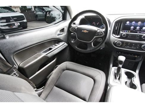 Used 2022 Chevrolet Colorado LT w/ Safety Package RWD image 7