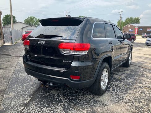 Used 2016 Jeep Grand Cherokee Laredo AWD/4WD image 3