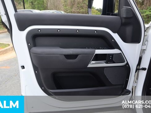 Used 2023 Land Rover Defender 110 S AWD/4WD image 10