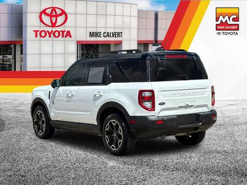 Used 2025 Ford Bronco Sport Outer Banks w/ Outer Banks Tech Package+ AWD/4WD image 3