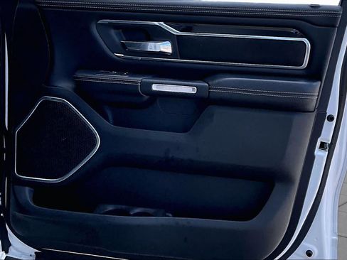 Used 2019 RAM 1500 Laramie w/ Sport Appearance Package AWD/4WD image 26