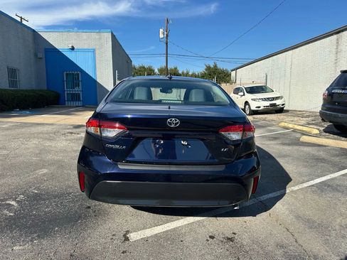 Used 2023 Toyota Corolla LE FWD image 6